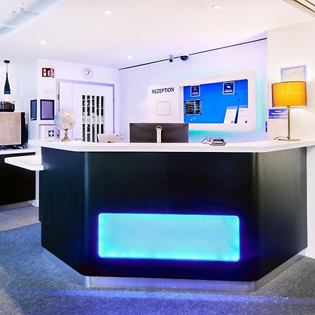 B&B Hotel Wiesbaden-Ost Екстериор снимка