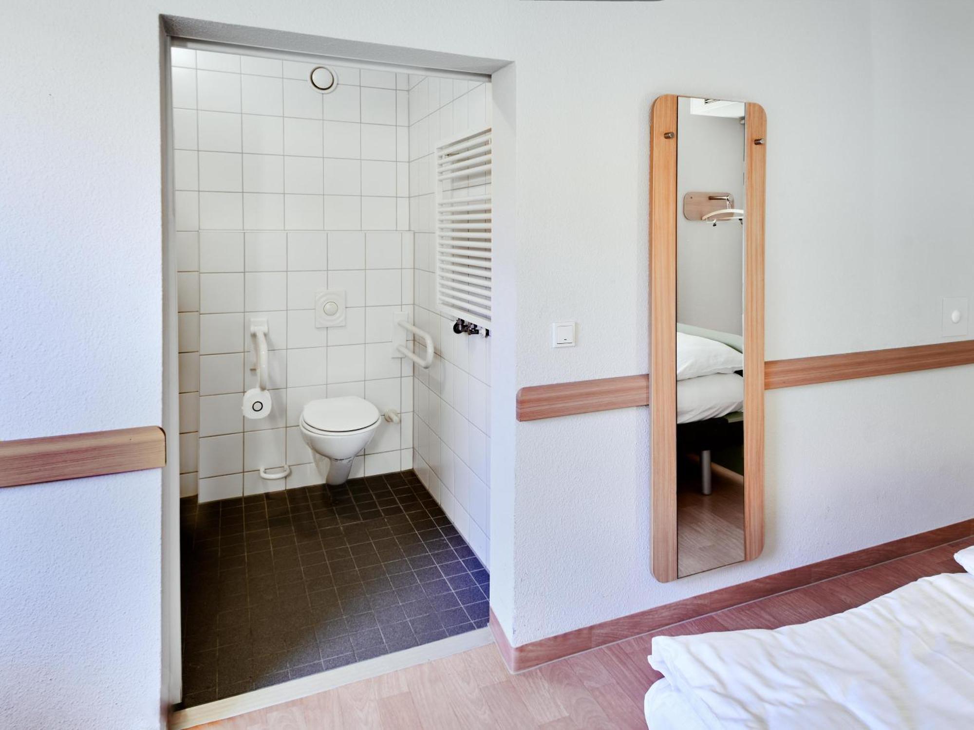 B&B Hotel Wiesbaden-Ost Екстериор снимка
